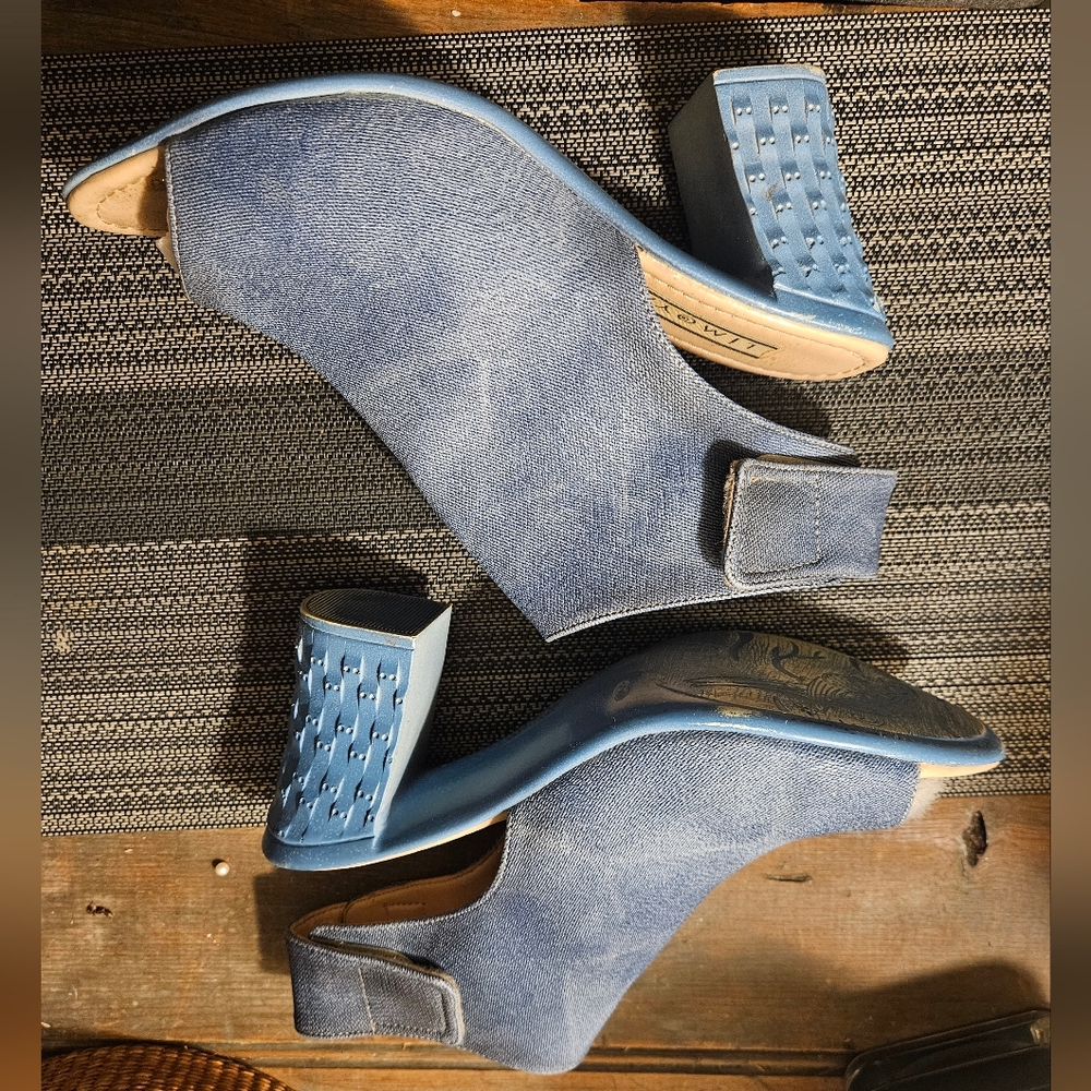 FUNKY LIMOYA DENIM SANDALS/SCULPTURAL PLASTIC HEELS.RARE!ANKLE HIGH.EUC!